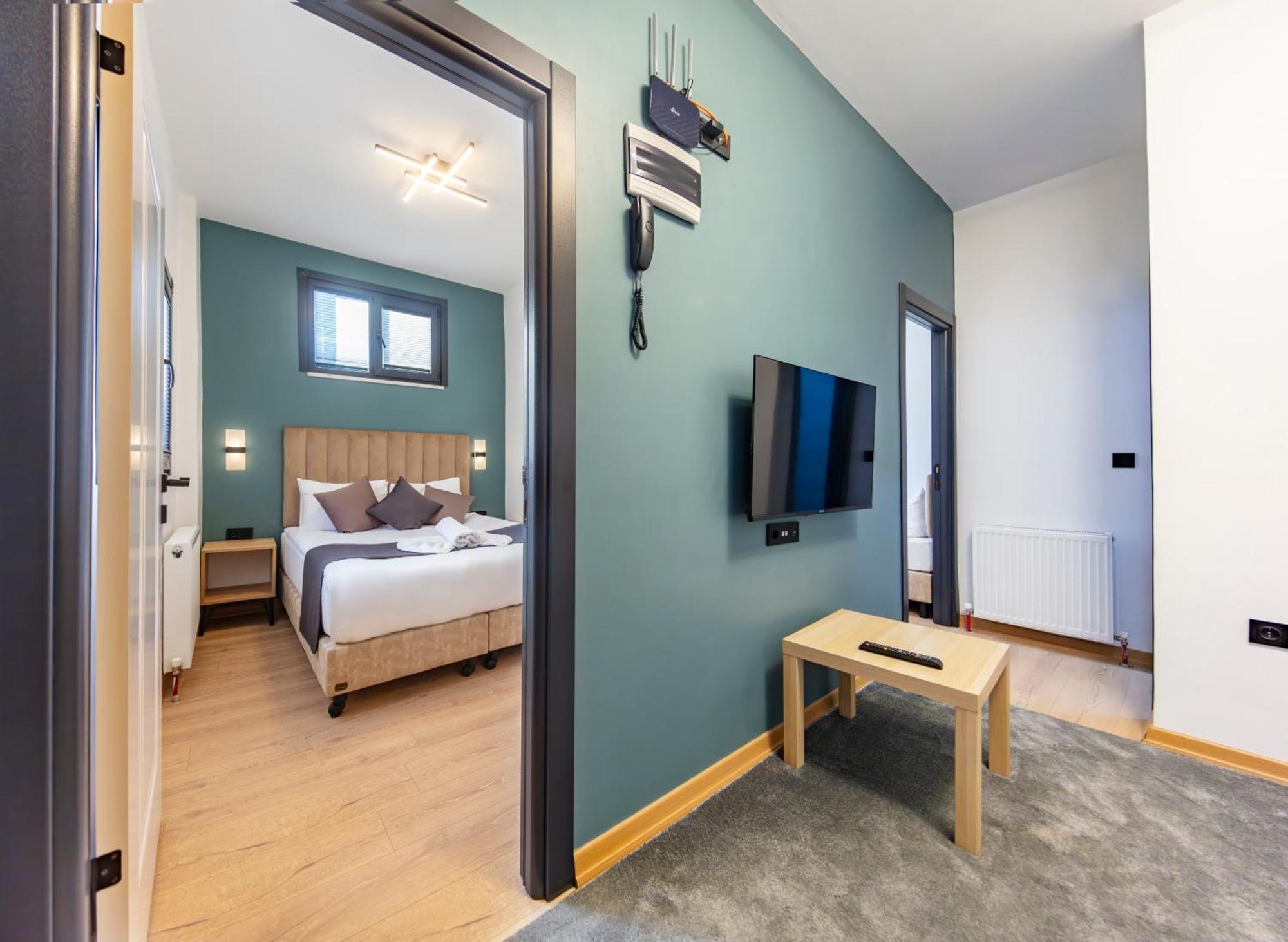 Mia Mia Aparthotel